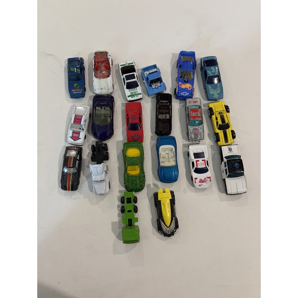 Hot Wheels Matchbox Diecast Plastic Cars Lot of 20 Mixed 1:64 Scale Toy Vehicles